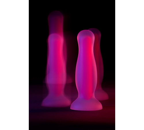 Розовая, светящаяся в темноте анальная втулка Cain Glow - 10 см.