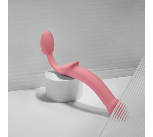 Розовый безремневой страпон Strap-on-me Semi-Realistic Bendable Strap-On size M