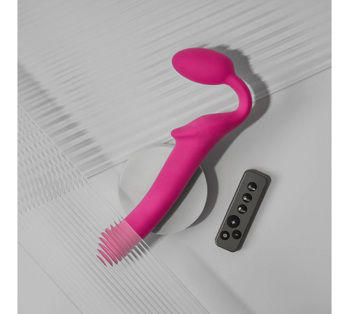 Ярко-розовый безремневой страпон Strap-on-me Vibrating Bendable Strap-On size M