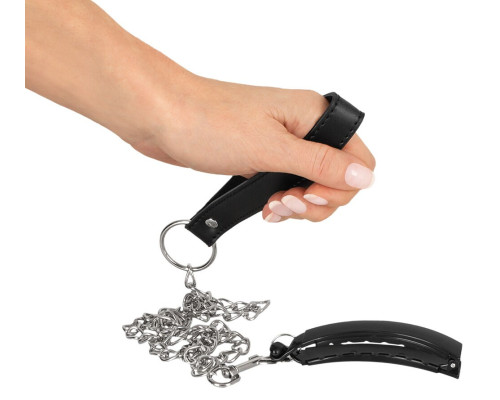 Заказать Зажим для половых губ с поводком Pussy Clamp With A Leash Заказать Зажим для половых губ с поводком Pussy Clamp With A Leash