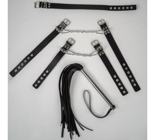 БДСМ-набор с плёткой в черном цвете