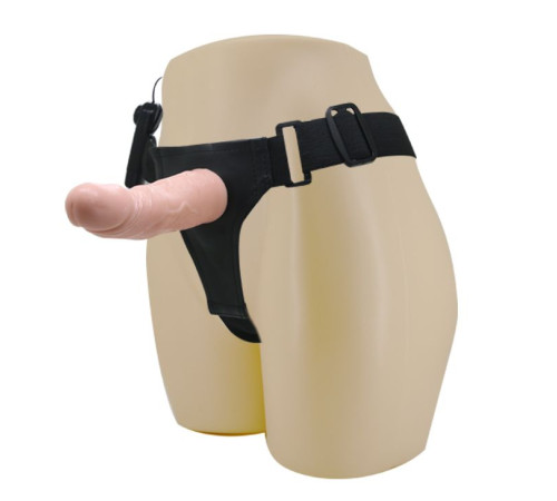 Реалистичный полый фаллоимитатор на трусиках Ultra Passionate Harness - 15 см.