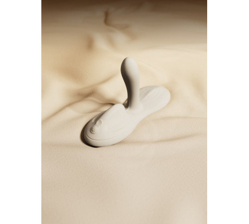 Белая виброподушка с функцией нагрева Flora