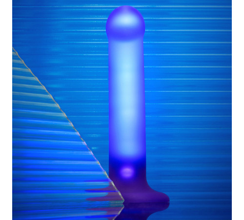 Светящийся фаллоимитатор Strap-on-me Glow-Led Dildo - size M