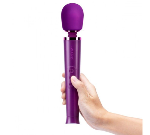 Фиолетовый жезловый мини-вибратор Le Wand Petite c 6 режимами вибрации