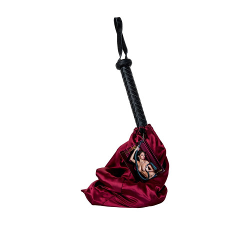 Длинный кожаный кнут с хлопушками на конце