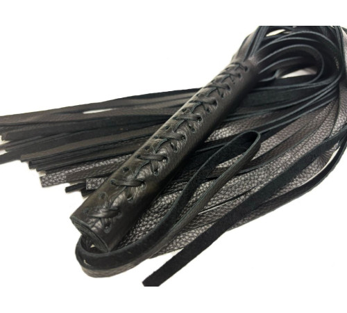 Черная многохвостовая плеть из мягкой кожи - 57 см.