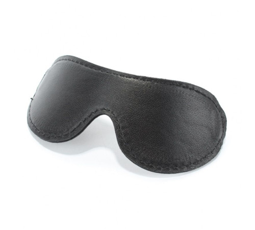 Чёрная лаковая маска на глаза