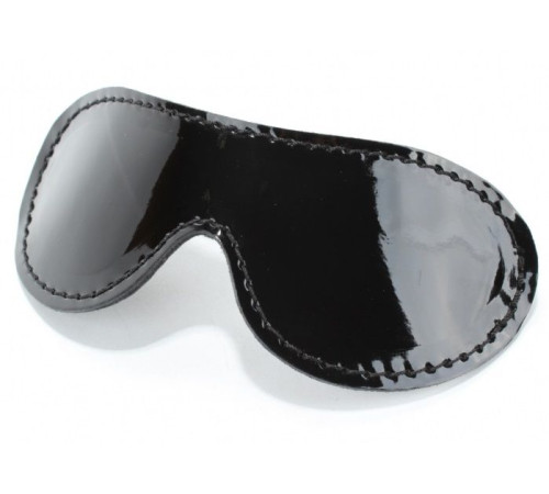 Чёрная лаковая маска на глаза