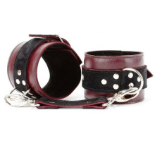 Бордовые наручники Maroon Shackles Of Hands