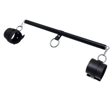 Черная распорка для ног с кожаными манжетами