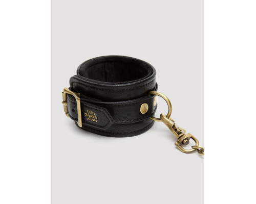 Заказать Черные оковы на ноги Bound to You Faux Leather Ankle Cuffs
