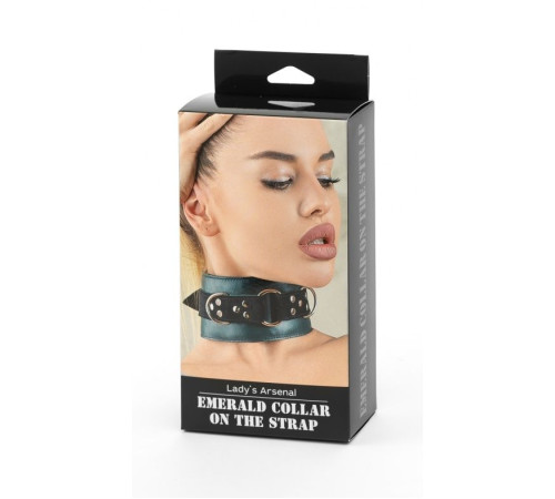 Изумрудный ошейник Emerald Collar On The Strap Изумрудный ошейник Emerald Collar On The Strap
