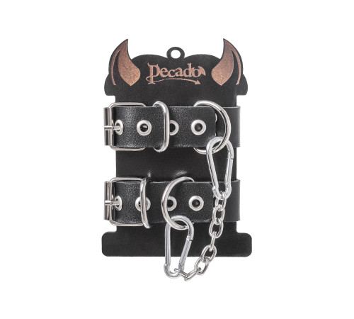 Черные кожаные наручники-браслеты из одного ремешка с люверсами