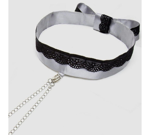 Атласный ошейник с зажимами для сосков Play Nice