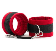 Красно-черные наручники My rules на сцепке