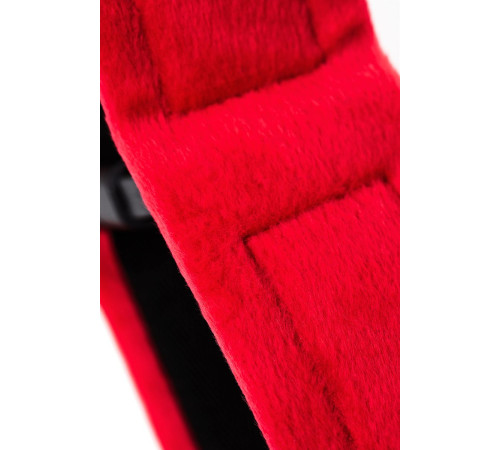 Красно-черные велюровые наручники Anonymo