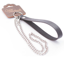 Серебристый металлический поводок с кожаной черной ручкой - 80 см.