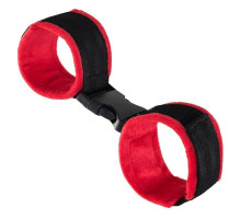 Красно-черные велюровые наручники Anonymo