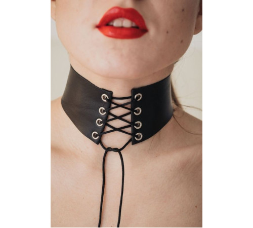 Оригинальный чокер со шнуровкой спереди
