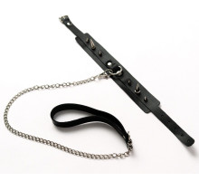 Черный ошейник с шипами и поводком