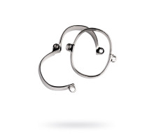 Металлические наручники на замке