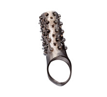 Дымчатая насадка на пенис с шипами и выпуклостями - 12,5 см.