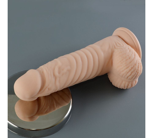 Телесный фаллоимитатор с мошонкой на присоске Iggy
