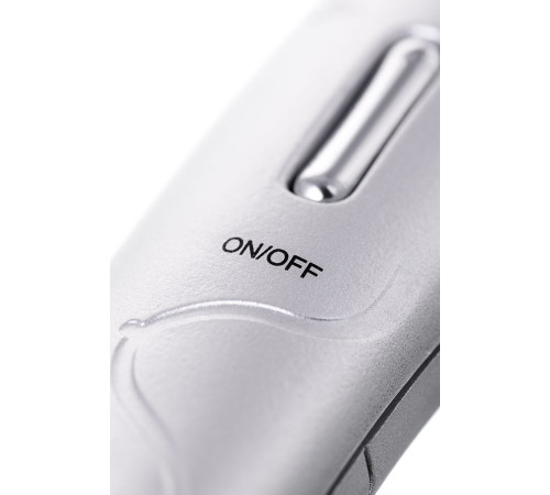 Телесный реалистичный вибратор Ian - 20 см.