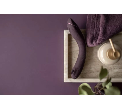 Сливовый стимулятор G-точки Womanizer OG c технологией Pleasure Air и вибрацией - 17,7 см.