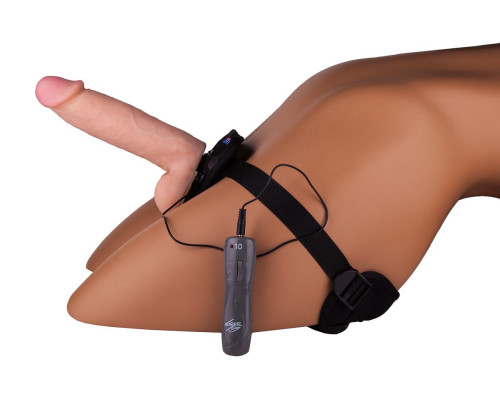 Заказать Страпон с 2 насадками и вибрацией UniStrap - 19 и 12 см. Заказать Страпон с 2 насадками и вибрацией UniStrap - 19 и 12 см.